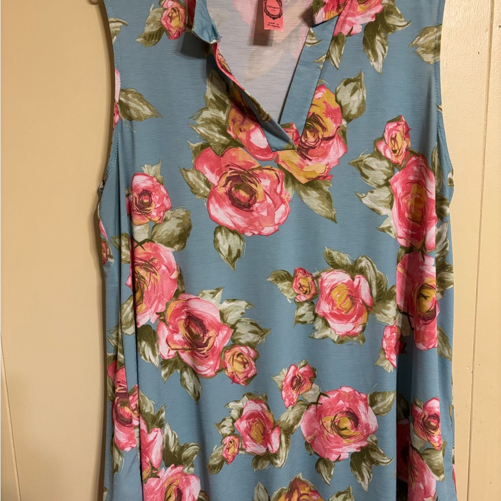 Honeyme Blue Floral Sleeveless V-Neck Tank